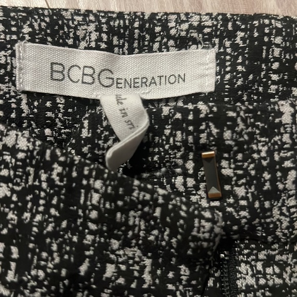 BCBG casual pants - Picture 3 of 3